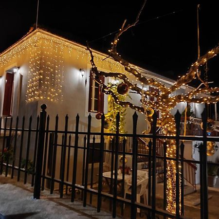 Corinth Rooms In Yard מראה חיצוני תמונה