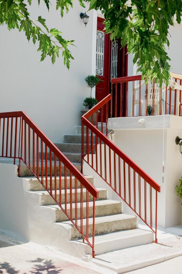 Corinth Rooms In Yard מראה חיצוני תמונה