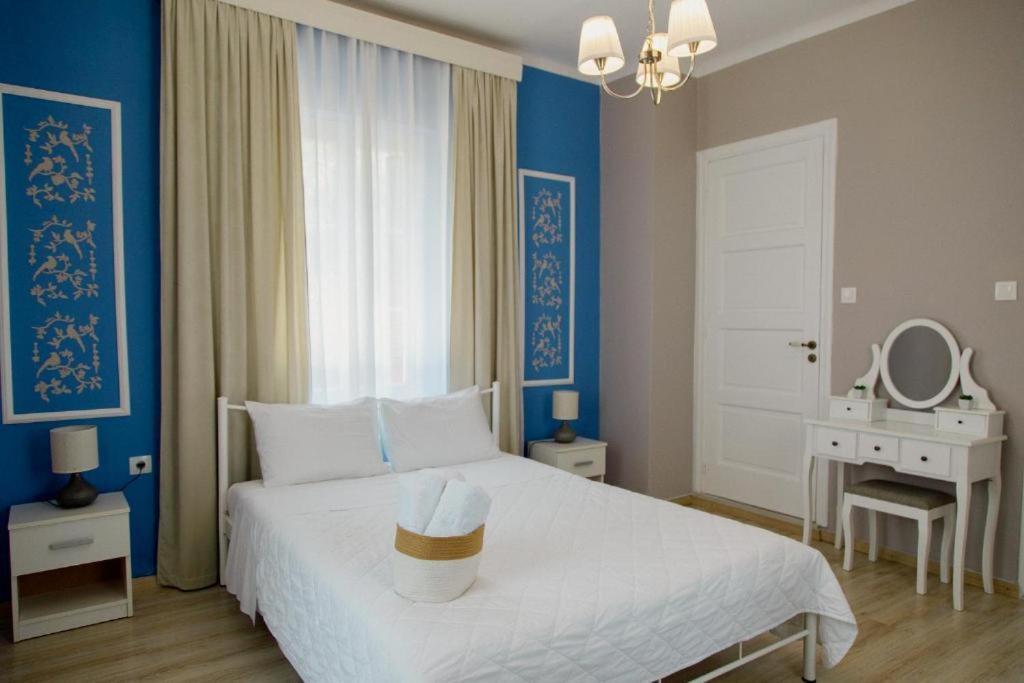 Corinth Rooms In Yard מראה חיצוני תמונה