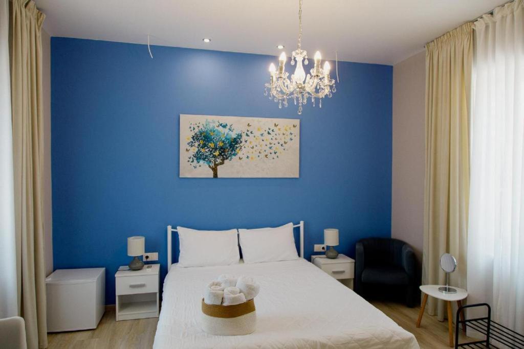Corinth Rooms In Yard מראה חיצוני תמונה