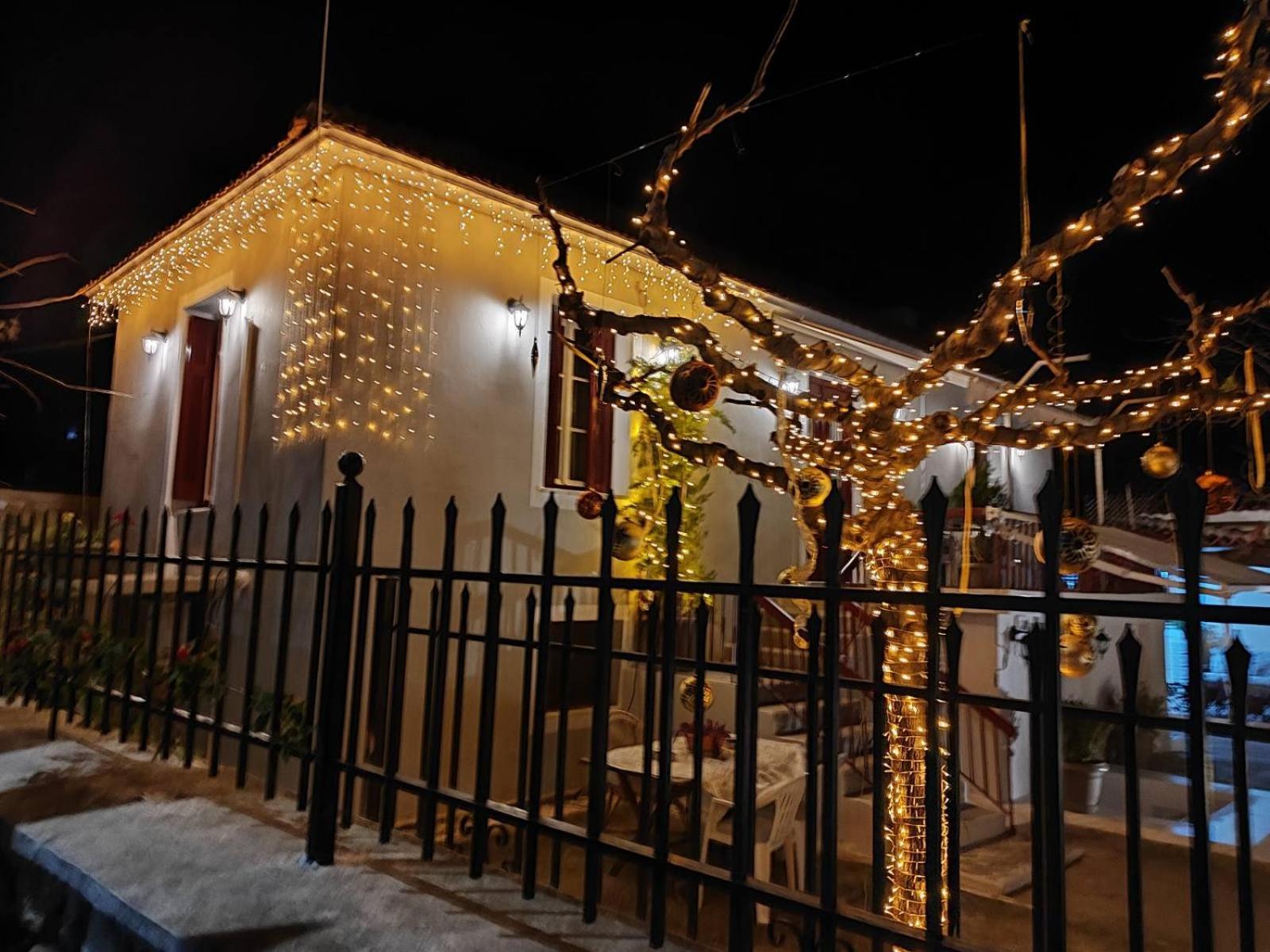Corinth Rooms In Yard מראה חיצוני תמונה